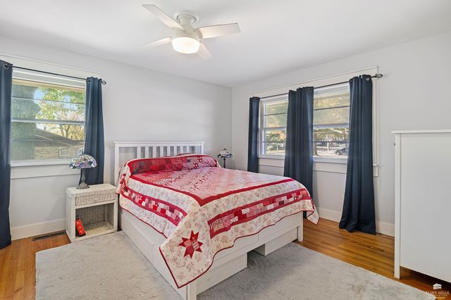 1522 Givens Road, Manhattan, KS 66502