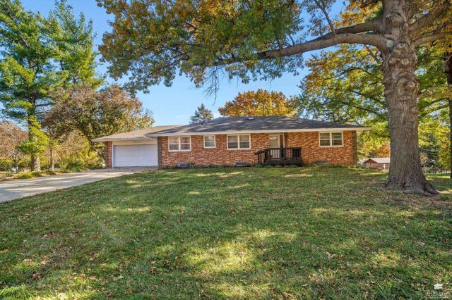 1522 Givens Road, Manhattan, KS 66502