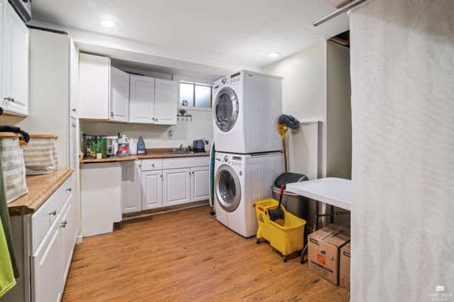 1522 Givens Road, Manhattan, KS 66502