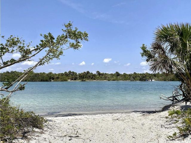 7113 REGINA DRIVE, Englewood, FL 34224