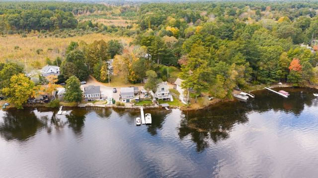 7 Deveuve Ln, Pembroke, MA 02359
