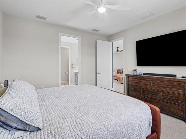 8144 STERNWAY ROAD, Sarasota, FL 34240