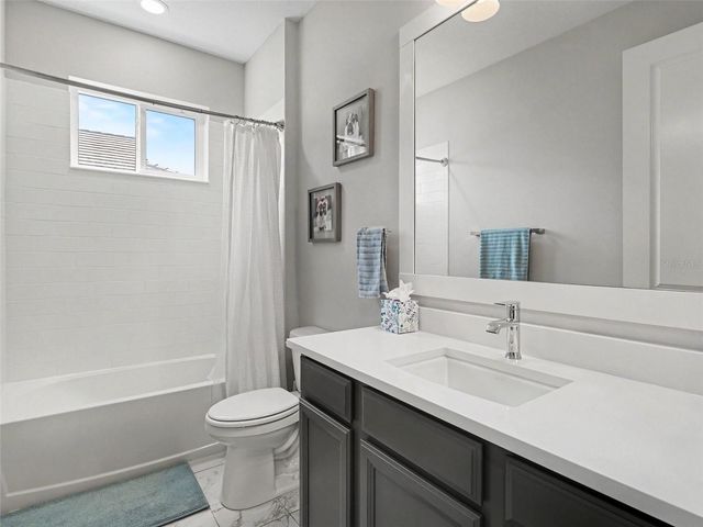 8144 STERNWAY ROAD, Sarasota, FL 34240