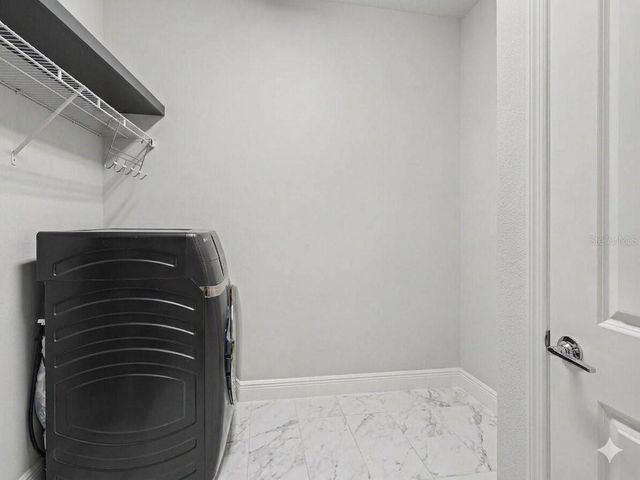 8144 STERNWAY ROAD, Sarasota, FL 34240
