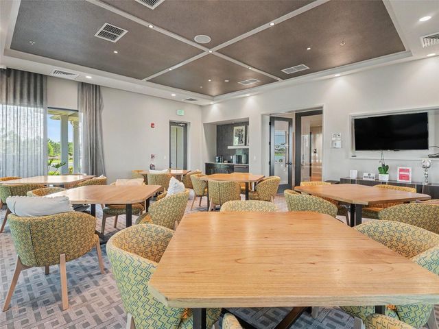 8144 STERNWAY ROAD, Sarasota, FL 34240