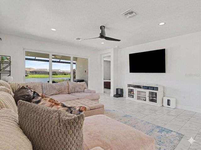 8144 STERNWAY ROAD, Sarasota, FL 34240