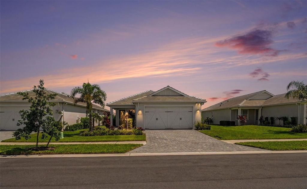 8144 STERNWAY ROAD, Sarasota, FL 34240
