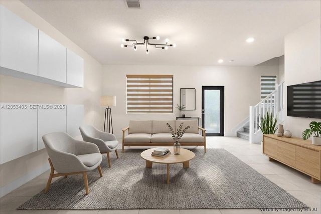 4746 NW 83rd Parkway, Doral, FL 33166