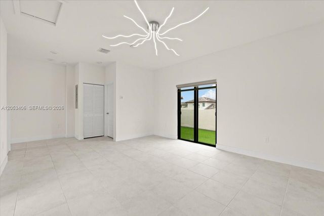4746 NW 83rd Parkway, Doral, FL 33166