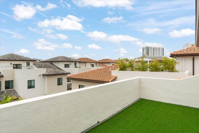 4746 NW 83rd Parkway, Doral, FL 33166