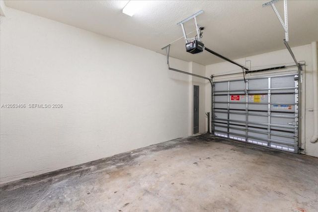 4746 NW 83rd Parkway, Doral, FL 33166