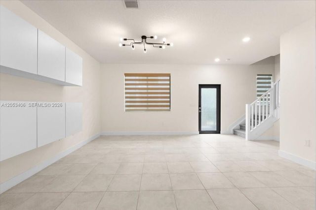 4746 NW 83rd Parkway, Doral, FL 33166