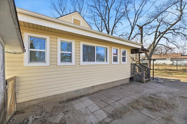 1330 AVENUE O Avenue, Carter Lake, IA 51510