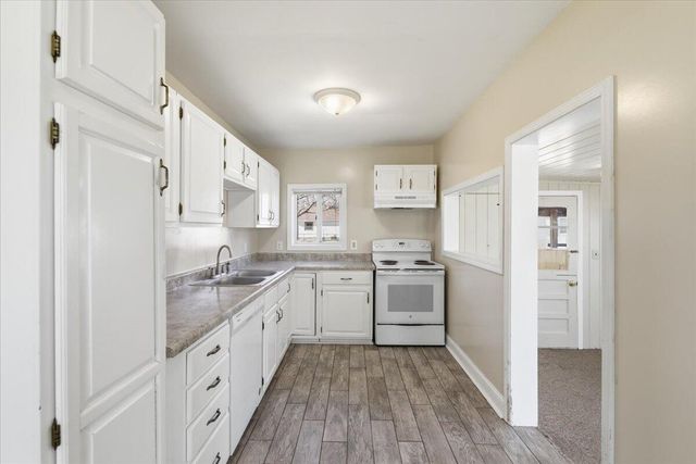 1330 AVENUE O Avenue, Carter Lake, IA 51510