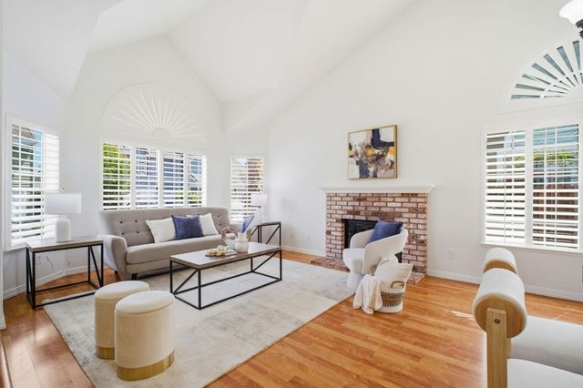 375 De Salle Terrace, Fremont, CA 94536