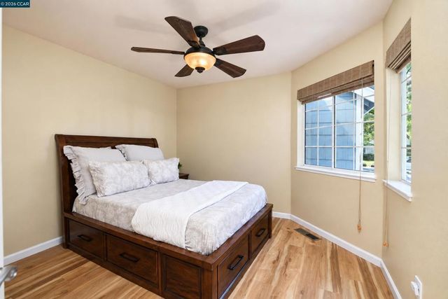 1725 Indian Wells Way, Clayton, CA 94517