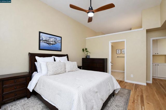 1725 Indian Wells Way, Clayton, CA 94517