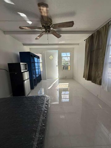 3461 SW 50th Terrace, Davie, FL 33314