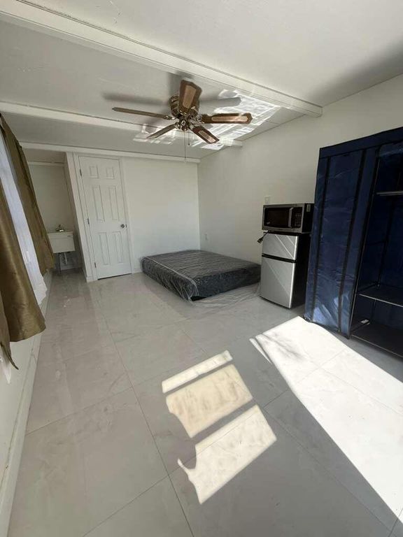 3461 SW 50th Terrace, Davie, FL 33314