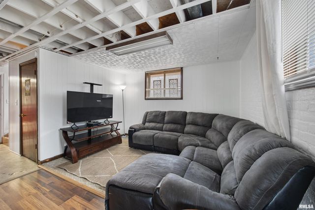 108 MEDINA Court, East Peoria, IL 61611