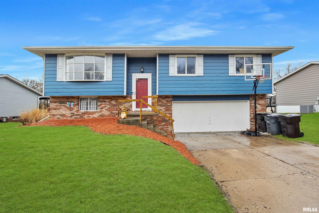 108 MEDINA Court, East Peoria, IL 61611