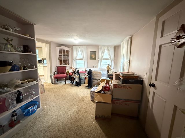 52 Lovers Lane, East Lyme, CT 06333