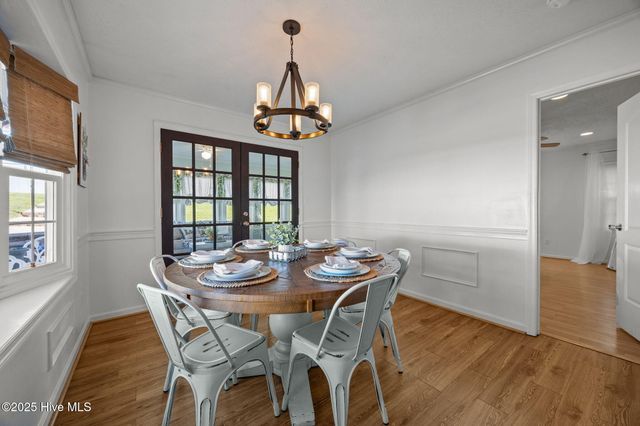 4950 Pinewood Drive, Hope Mills, NC 28348