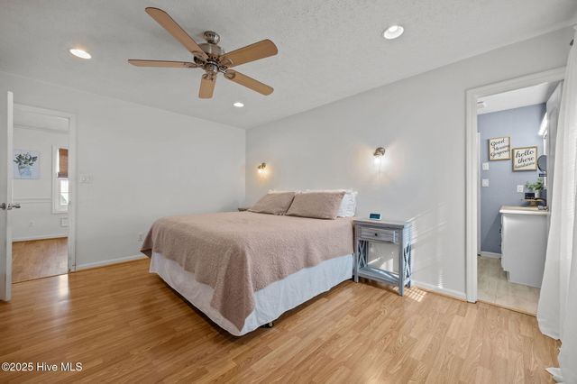 4950 Pinewood Drive, Hope Mills, NC 28348