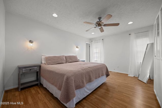 4950 Pinewood Drive, Hope Mills, NC 28348
