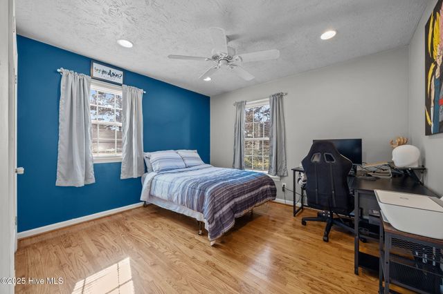 4950 Pinewood Drive, Hope Mills, NC 28348