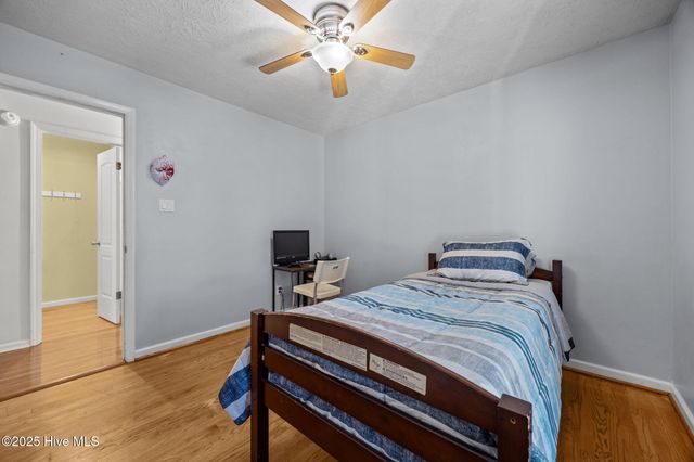 4950 Pinewood Drive, Hope Mills, NC 28348