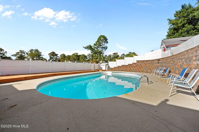 4950 Pinewood Drive, Hope Mills, NC 28348