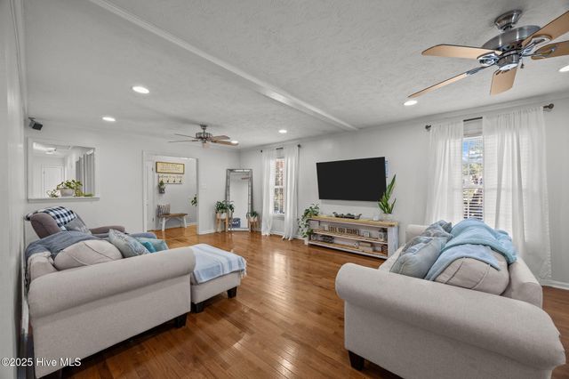 4950 Pinewood Drive, Hope Mills, NC 28348