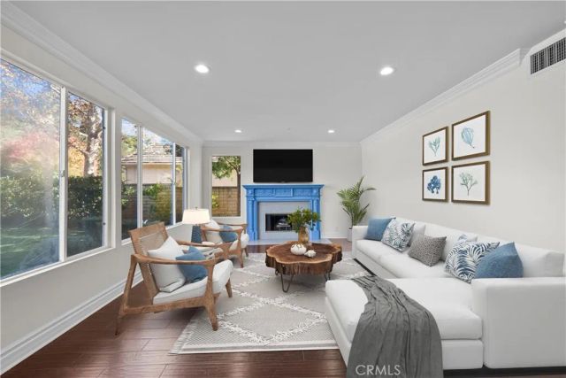 21045 Mendenhall Court, Topanga, CA 90290