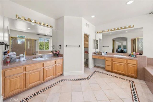 21045 Mendenhall Court, Topanga, CA 90290