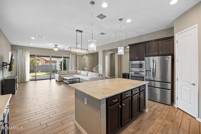 4527 E SKOUSEN Street, Gilbert, AZ 85295