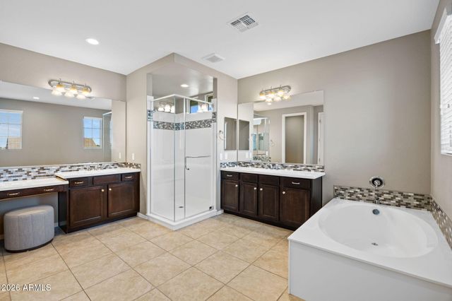 4527 E SKOUSEN Street, Gilbert, AZ 85295