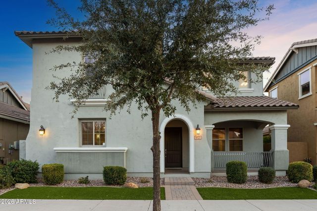 4527 E SKOUSEN Street, Gilbert, AZ 85295