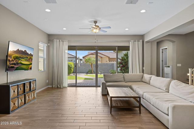 4527 E SKOUSEN Street, Gilbert, AZ 85295