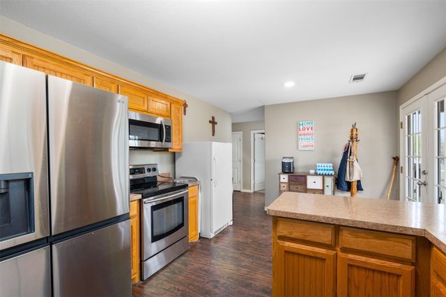 1493 County Road 3555, Paradise, TX 76073