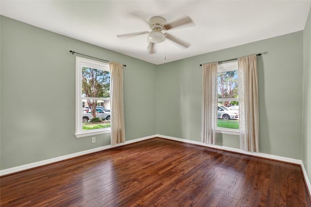 712 Edgefield Drive, Garland, TX 75040