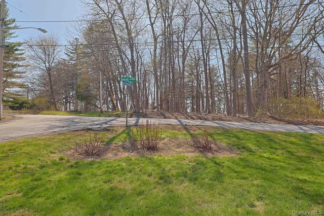 12 Sunset Heights, Monroe, NY 10950