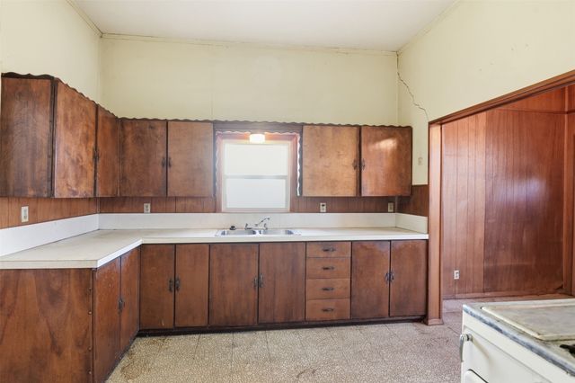 318 S Montclair Avenue, Dallas, TX 75208