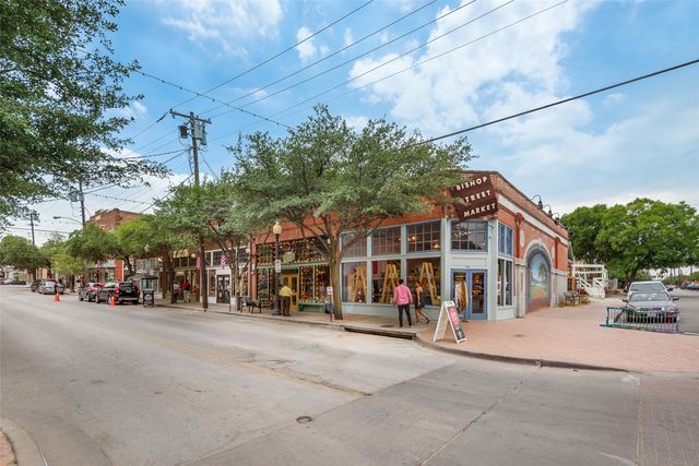 318 S Montclair Avenue, Dallas, TX 75208