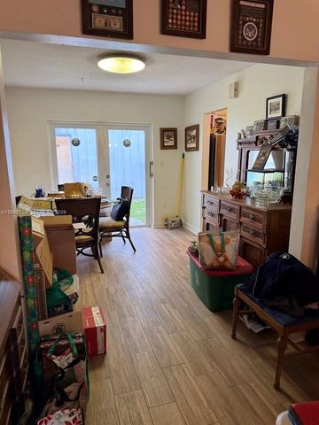6145 Hayes Street, Hollywood, FL 33024