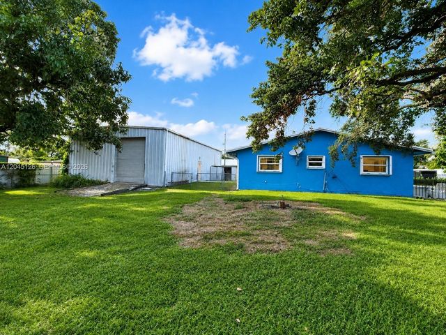 6145 Hayes Street, Hollywood, FL 33024