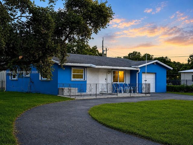 6145 Hayes Street, Hollywood, FL 33024