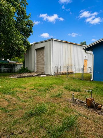 6145 Hayes Street, Hollywood, FL 33024
