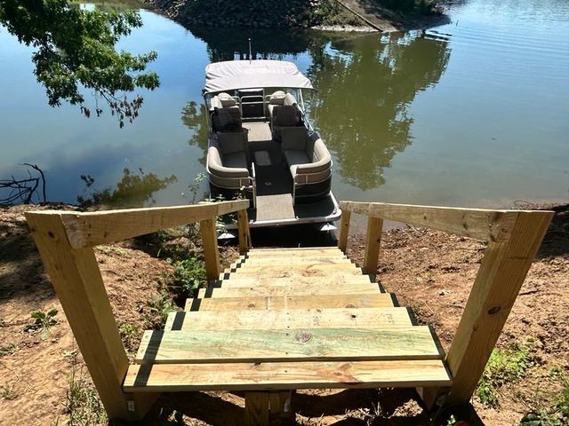 942 Lexi Ln, Clifton, TN 38425