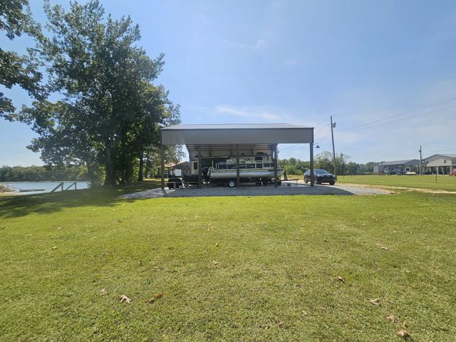 942 Lexi Ln, Clifton, TN 38425